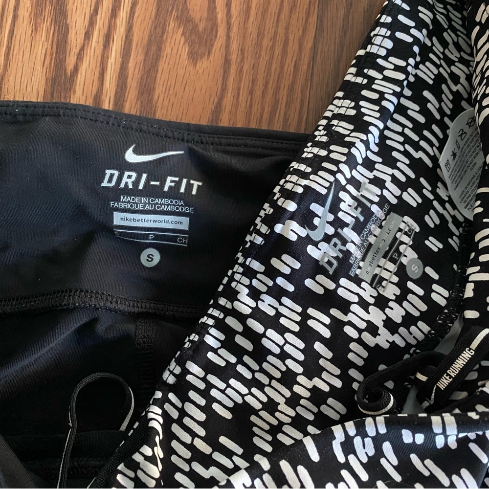 Woman’s Nike cropped leggings size small